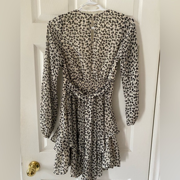 Long sleeve floral dress - Picture 2 of 4